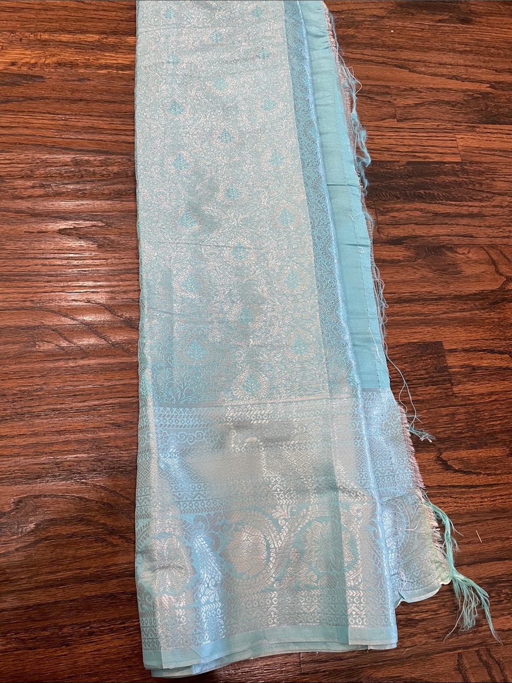 Saree - Picture 2 of 4